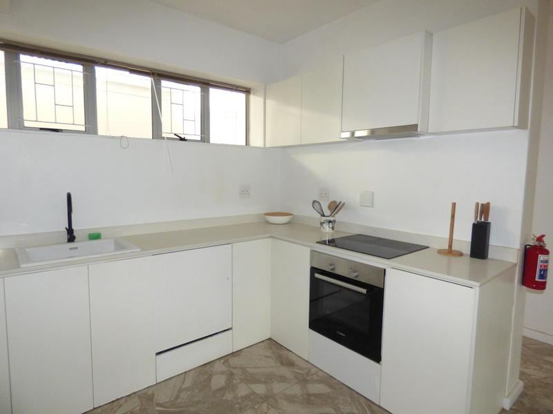 To Let 1 Bedroom Property for Rent in Mouille Point Western Cape